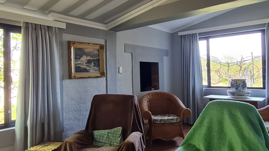 4 Bedroom Property for Sale in Boggomsbaai Western Cape
